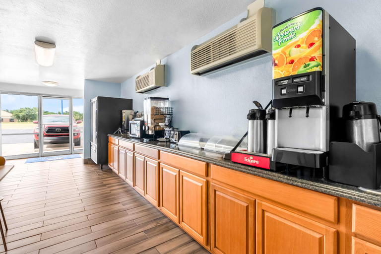 Food & Drinks 5, Americas Best Value Inn Stillwater, Payne