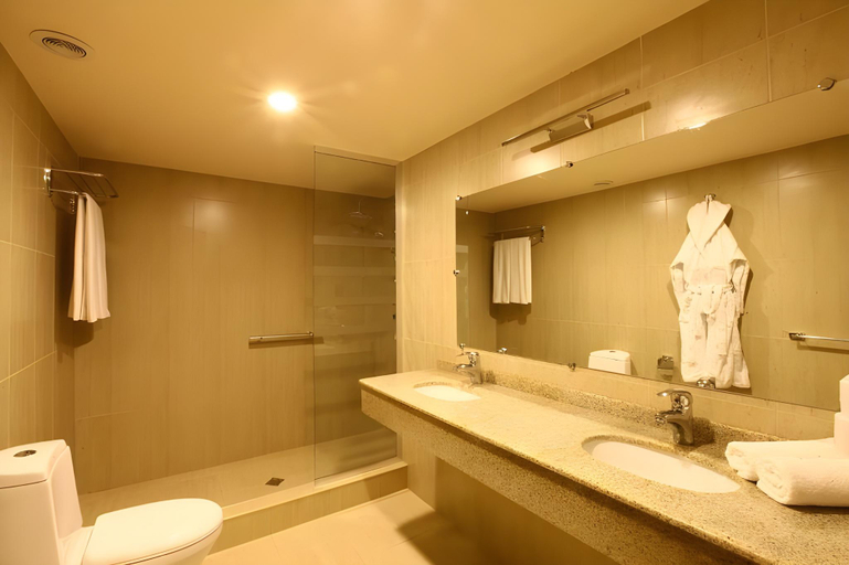 Bathroom 5, New Nairi Hotel, Yerevan