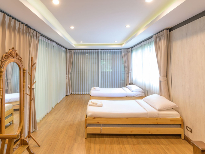 Bedroom 21