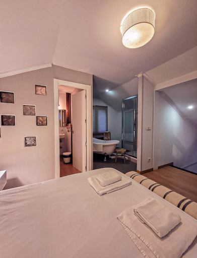 Bedroom 3, Hotel Hita "Nature Experience" for all, Madrid
