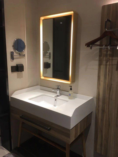 Bathroom, HanTing Premium Hotel (Beijing Workers' Stadium), Beijing