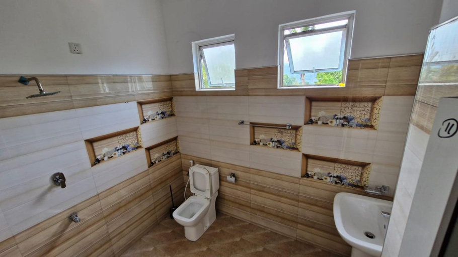 Bathroom, KBK Furnished Apartments , Kundasale