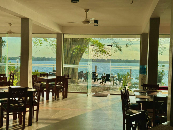 Food & Drinks 5, Lake Wind Hotel, Thissamaharama