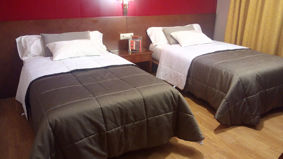 Bedroom 3, Hotel Avenida, Valencia