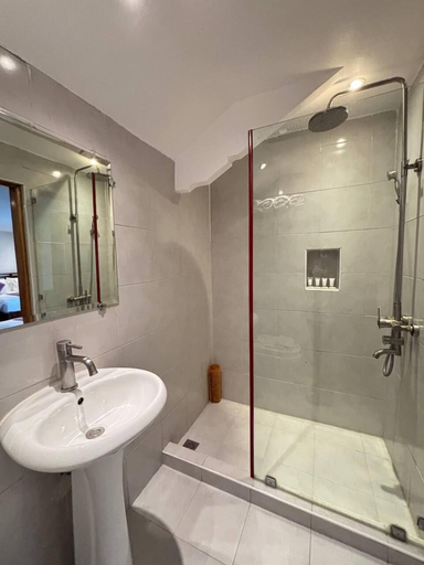 Bathroom 5