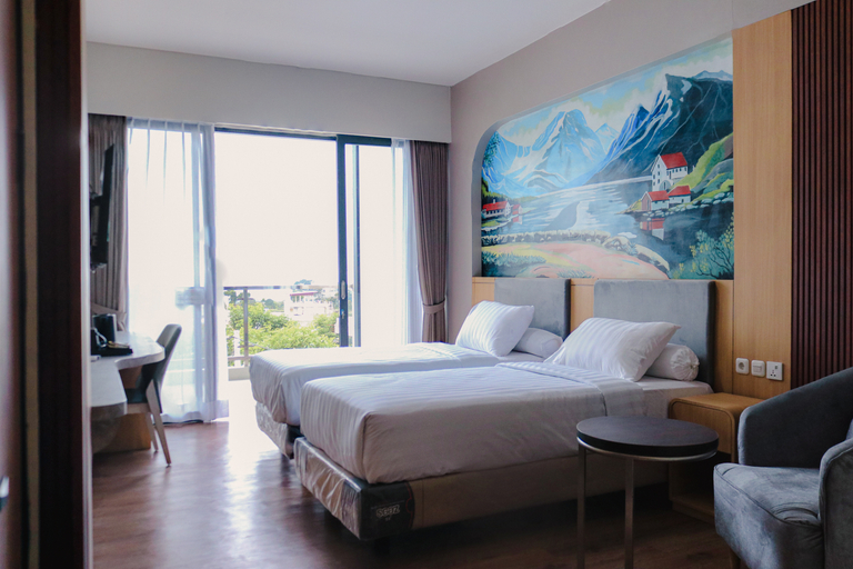 Azana BeSt Hotel Batu Room Type - Deluxe Twin Room with Balcony (Large)
