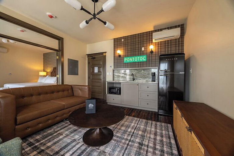 Others 5, Hotel Pontotoc, Shelby