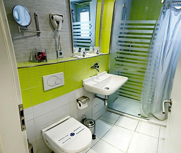 Bathroom 4, Hotel Riosol, Las Palmas