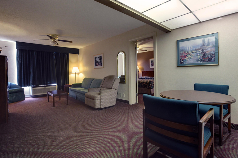 Bedroom 5, Americas Best Value Inn Marshall, Harrison
