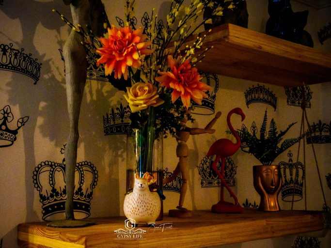 Others 5, The Clarens House, Thabo Mofutsanyane
