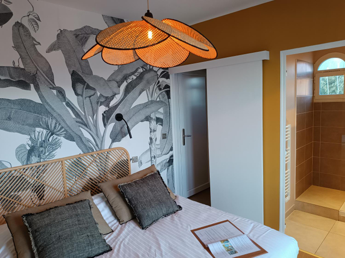 Bedroom 2, Les Galets Hotel et B&B, Var