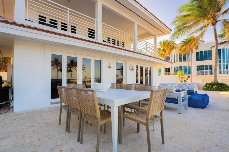 Exterior & Views 2, Rate Discounts! Beachside Home, Pool + Ocean Views Beach Haven by Avantstay, Broward