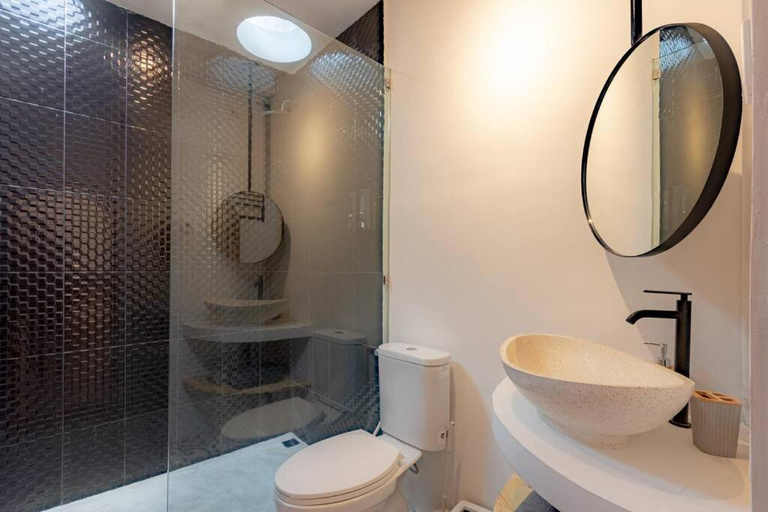 Bathroom 3, Balinese /Mediterranean villa in Canggu residential area, Badung