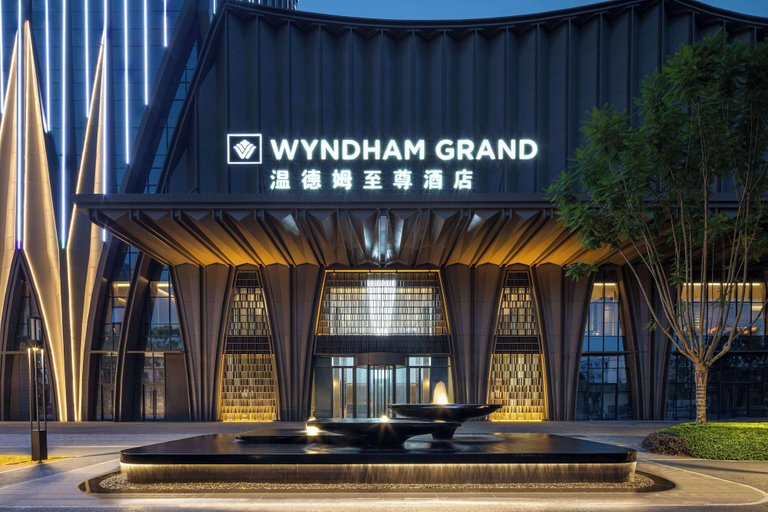 Exterior & Views 2, Wyndham Grand Chengdu East, Chengdu