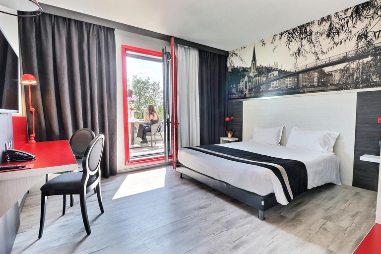 Bedroom 2, Hotel des Lumieres Lyon Meyzieu Arena Stadium, Rhône
