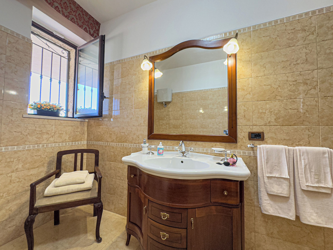 Bathroom 3, Relais Casale Corvo, Campobasso