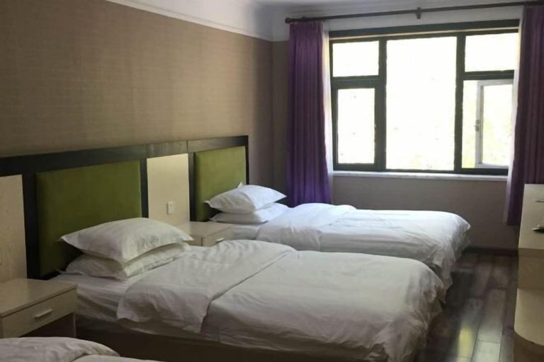 Room 3, Baihe Anbian Holiday Village, Beijing