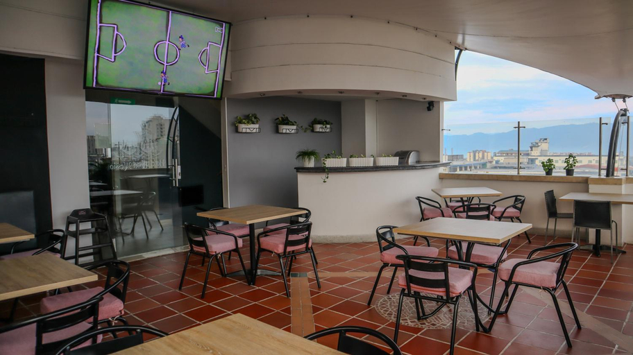Food & Drinks 4, Hotel Alessio, Bucaramanga