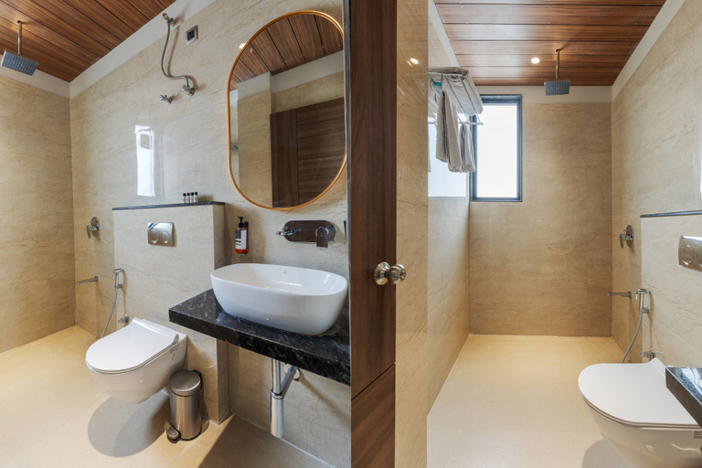 Bathroom 2, Hotel Royal Bagh - Opposite City Park, Jaipur