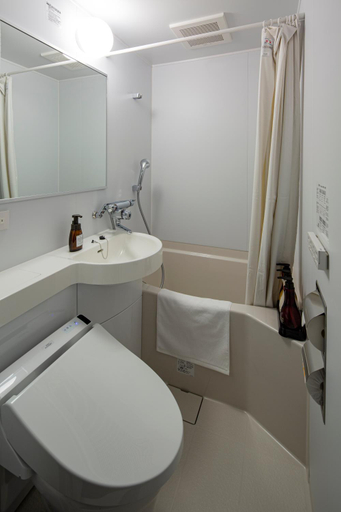 Bathroom 3, Hotel Reference Tenjin III, Fukuoka