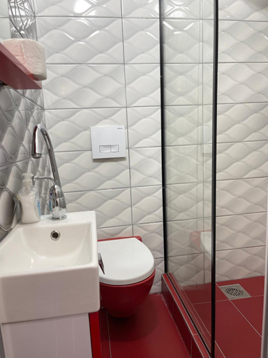 Bathroom 3, Hostel Heimli, Priština