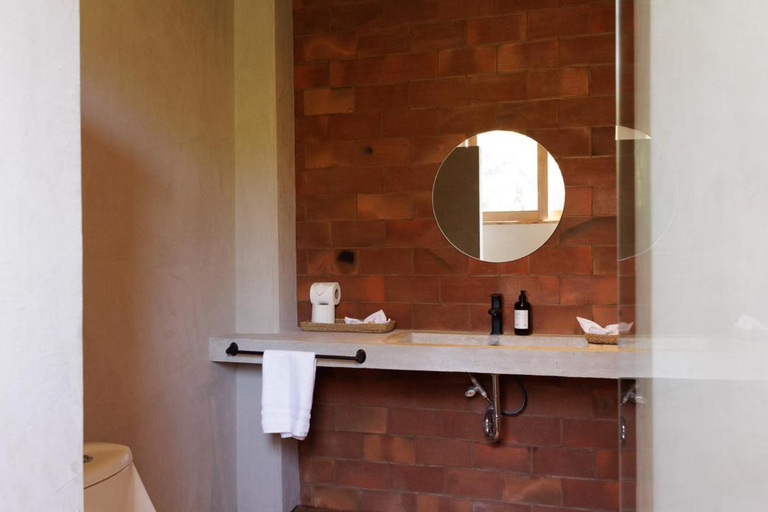 Bathroom 3, Casa Badu, Dist. Pochutla