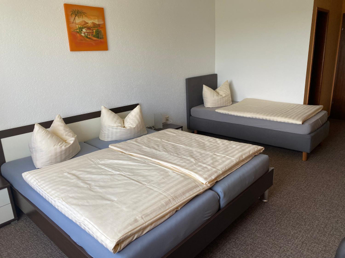 Bedroom, Berggasthof Bayernturm, Rhön-Grabfeld