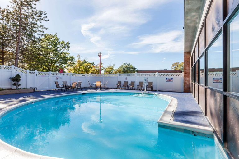 Sport & Beauty 5, Ramada Plaza by Wyndham Albany, Albany