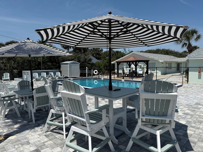 Food & Drinks, Ocean Eleven Suites, Volusia