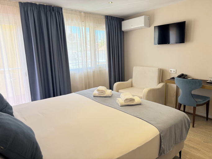 Bedroom 4, HOTEL MARINA BENALMADENA, Málaga