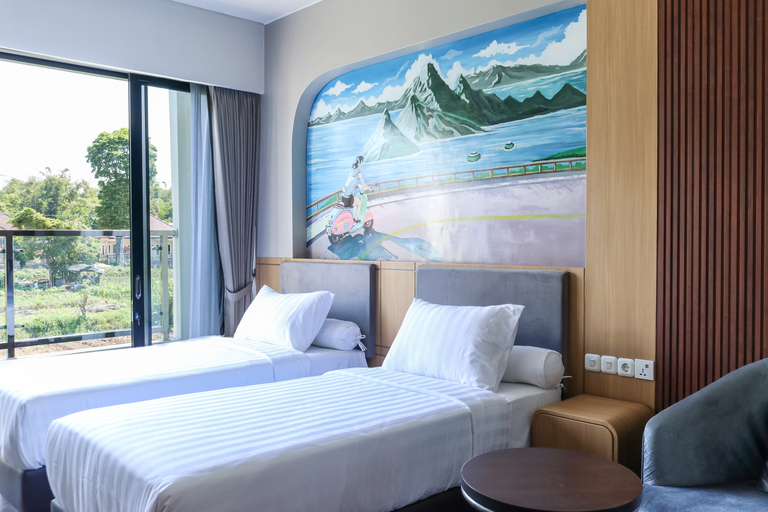 Azana BeSt Hotel Batu Room Type - Deluxe Twin Room with Balcony