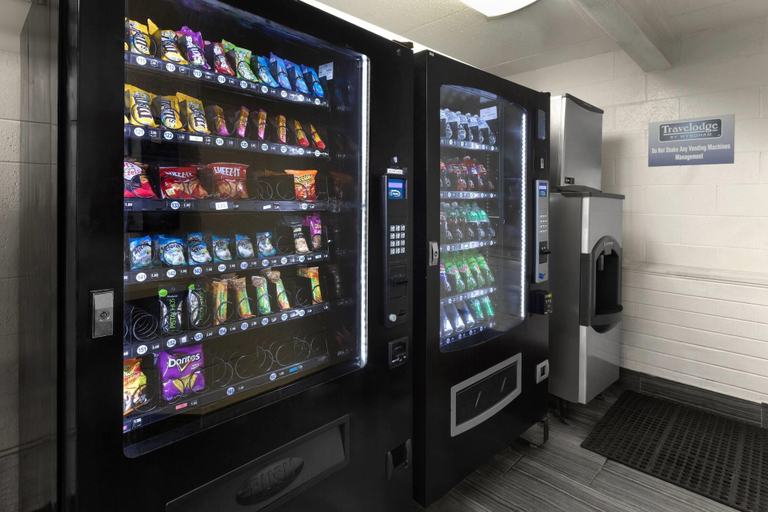 Food & Drinks, Travelodge by Wyndham Madison Heights MI, Oakland