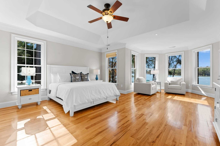 Bedroom 3, Sunset Pointe by Avantstay Waterfront, Beach, Fire Pit Sleeps 14 5bdr 4BA, Iredell