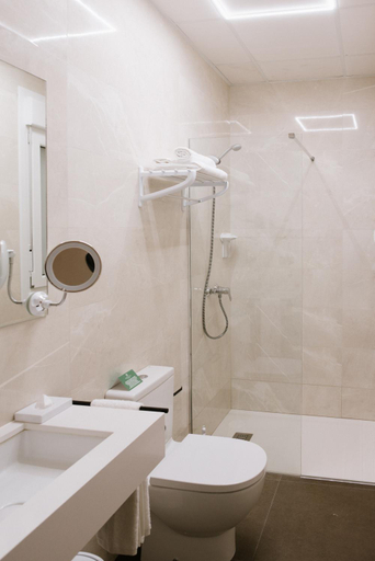 Bathroom, Hotel Melilla Centro, Melilla