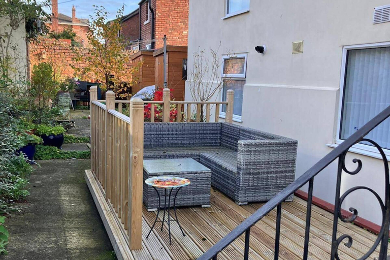 Terrace/patio 2, Beach House Apartment, Sleeps 4 With Patio, Sefton