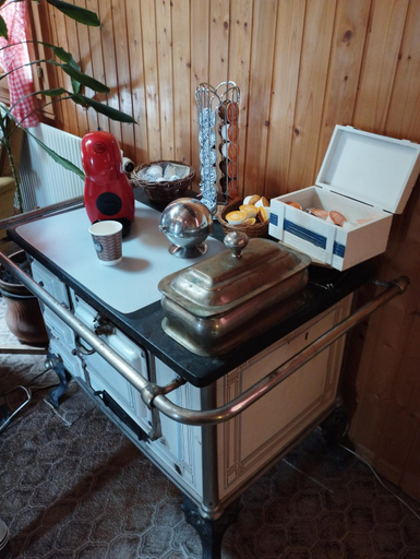 Others 3, Hotel Ancienne Fromagerie, Courtelary