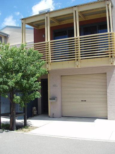 Exterior & Views 1, Harbourside Terrace Apartments, Newcastle - Inner City