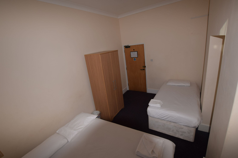 Bedroom 2, York Hotel, London