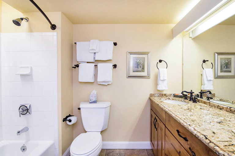 Bathroom 3, Blue Mesa Lodge 32A by AvantStay, San Miguel