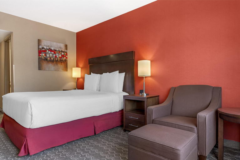 Bedroom 3, Best Western Terrace Inn, Kitimat-Stikine
