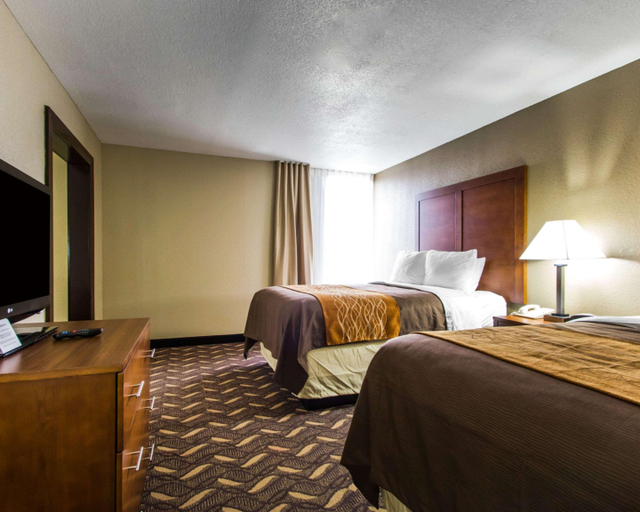 Bedroom 3, AmericInn by Wyndham Memphis East, Shelby