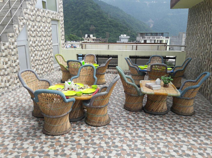 Food & Drinks, Ananta Residency, Garhwal