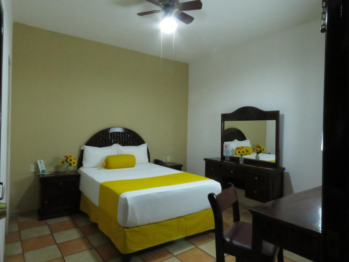 Bedroom 2, Hotel Los Girasoles, Tepic