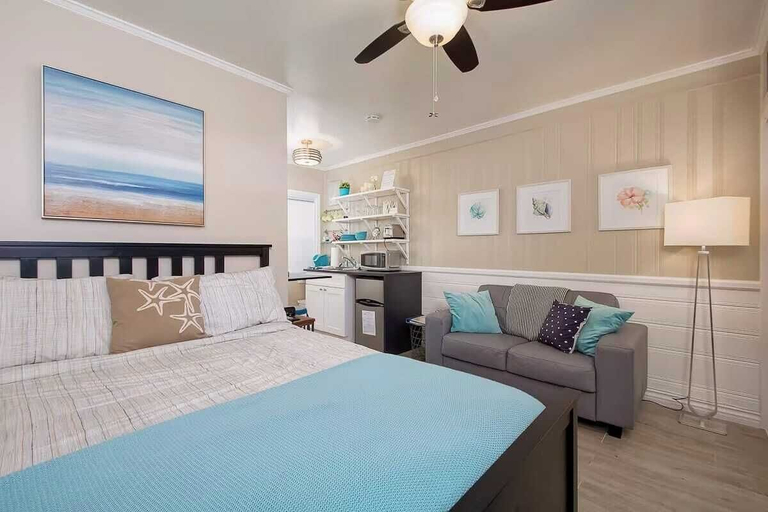 Others 5, Steps to Newport Harbor, Balboa Fun Zone + Dock Access 2 Edgewater Studios, Orange