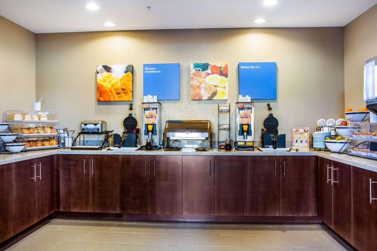 Food & Drinks 5, Comfort Inn & Suites Niagara Falls USA, Niagara