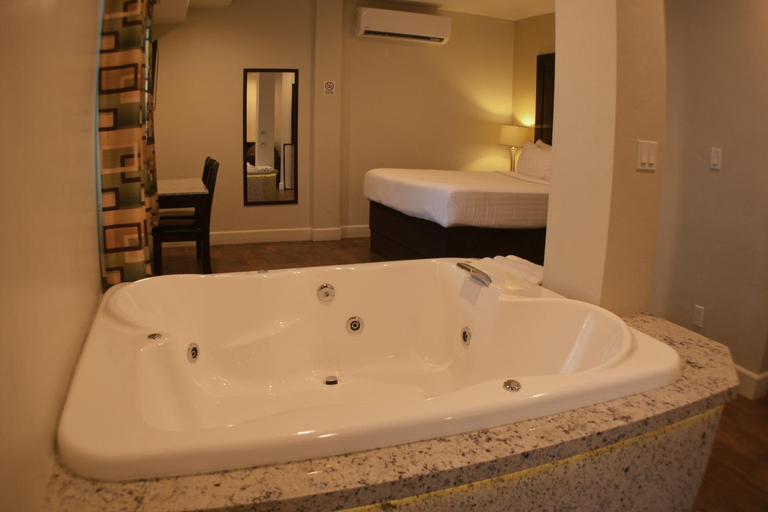 Bathroom 3, Hotel America, Tijuana