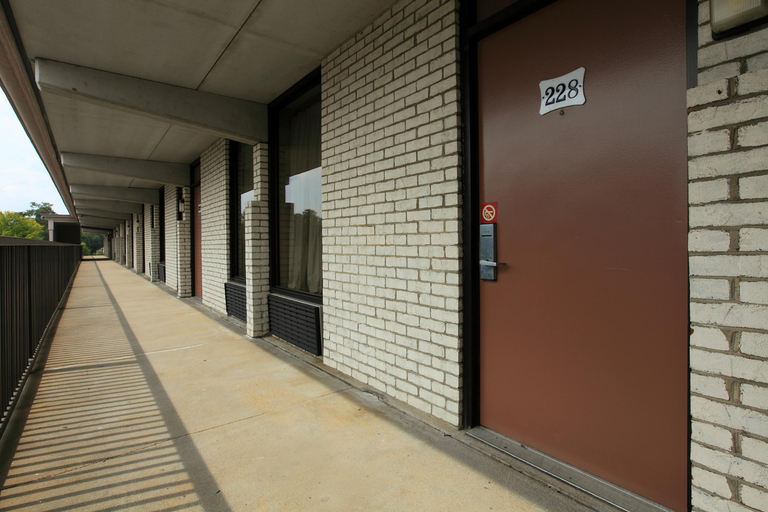 Exterior & Views 4, Americas Best Value Inn North Capital, Wake