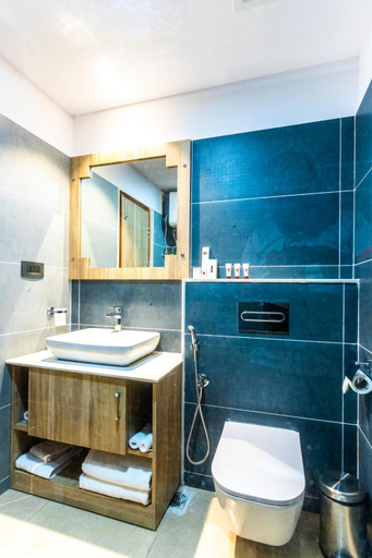 Bathroom 5, Dreamland Gold Resort & Hotel, Lumbini