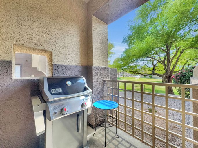 Others 5, Ground Floor 2 BDR With Garage! Heated Comm Pool!, Maricopa