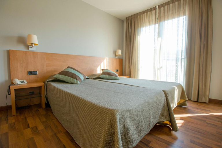 Bedroom 4, Medes II , Girona